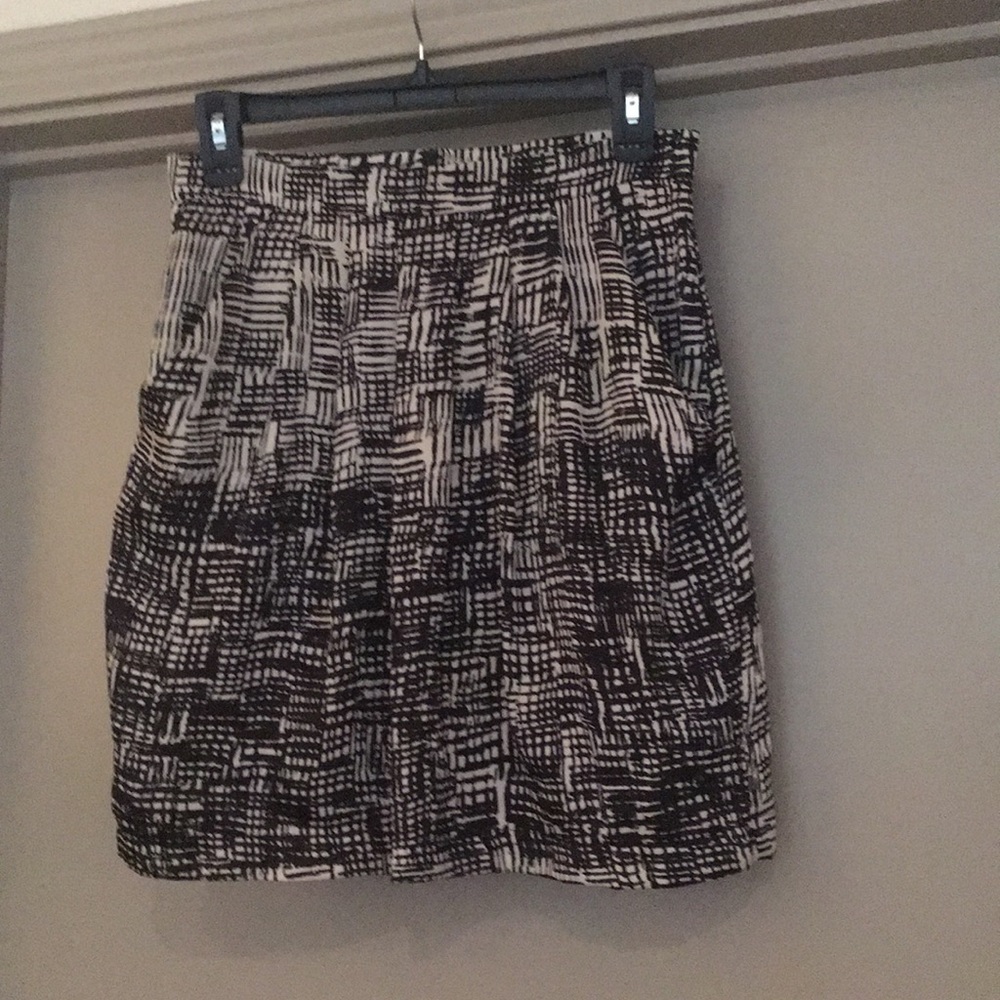 Aqua black and white print skirt